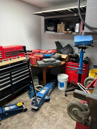 22A-416 Meridian Road Se, Calgary, AB 