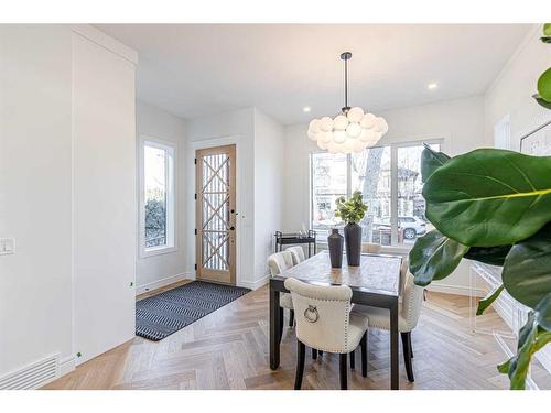 2041 48 Avenue Sw, Calgary, AB - Indoor Photo Showing Dining Room