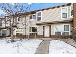 32-5625 Silverdale Drive NW Calgary, AB T3B 4N4