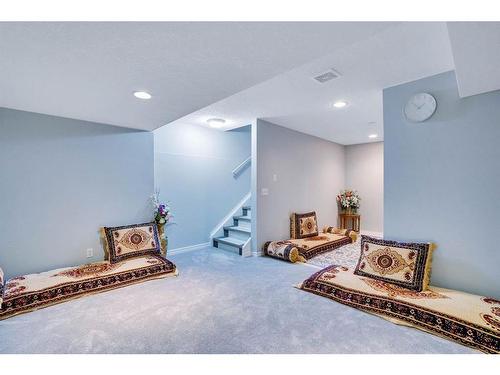 198 Hidden Valley Villas Nw, Calgary, AB - Indoor