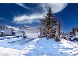 5 Douglas Ridge Close SE Calgary, AB T2Z 2M4