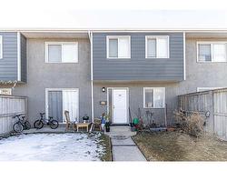 99-219 90 Avenue SE Calgary, AB T2P 4V9