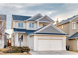 18 Coral Reef Crescent NE Calgary, AB T3J 3Y5