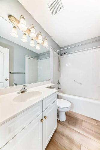 18 Coral Reef Crescent Ne, Calgary, AB - Indoor Photo Showing Bathroom