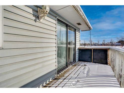 5403 Rundleview Road Ne, Calgary, AB - Outdoor With Exterior