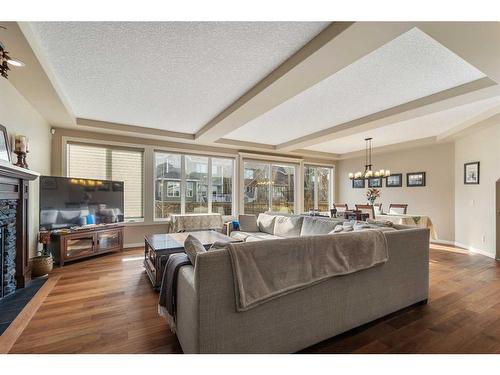 156 Auburn Sound Circle Se, Calgary, AB - Indoor Photo Showing Living Room