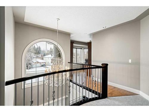 2940 Signal Hill Drive Sw, Calgary, AB - Indoor Photo Showing Other Room