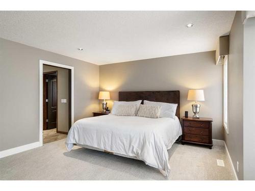 2940 Signal Hill Drive Sw, Calgary, AB - Indoor Photo Showing Bedroom