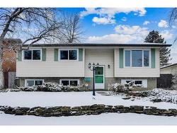 5211 Rundleview Road NE Calgary, AB T1Y 1J5