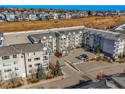 305-500 Rocky Vista Gardens NW Calgary, AB T3G 0C3