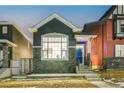 321 Nolanfield Way NW Calgary, AB T3R 0M1