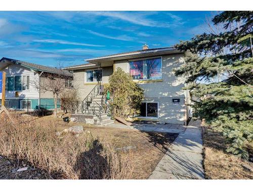 1820 38 Street Se, Calgary, AB - Outdoor