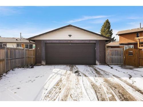 636 Templeside Road Ne, Calgary, AB - Outdoor With Exterior