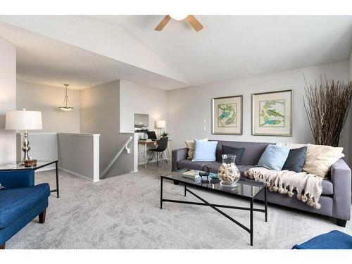 174 Cranfield Green Se, Calgary, AB - Indoor Photo Showing Living Room