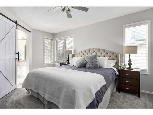 174 Cranfield Green Se, Calgary, AB - Indoor Photo Showing Bedroom