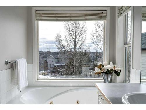 174 Cranfield Green Se, Calgary, AB - Indoor Photo Showing Bathroom