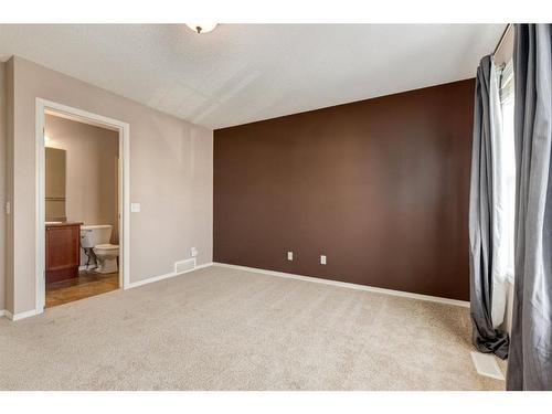 302 Elgin View Se, Calgary, AB - Indoor Photo Showing Other Room