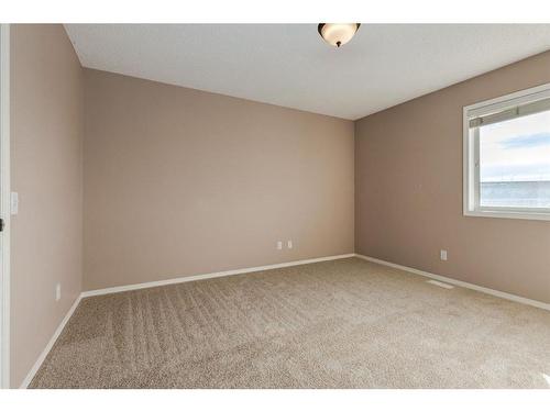 302 Elgin View Se, Calgary, AB - Indoor Photo Showing Other Room