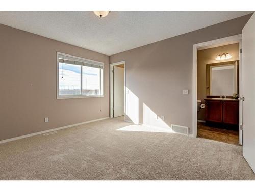 302 Elgin View Se, Calgary, AB - Indoor Photo Showing Other Room