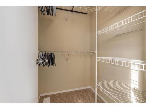 302 Elgin View Se, Calgary, AB - Indoor With Storage