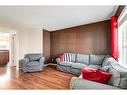 302 Elgin View Se, Calgary, AB  - Indoor Photo Showing Living Room 