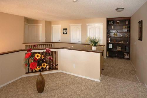 178 Somerglen Way Sw, Calgary, AB - Indoor Photo Showing Other Room