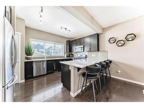 163 Mahogany Grove Se, Calgary, AB - Indoor Photo Showing Kitchen With Upgraded Kitchen