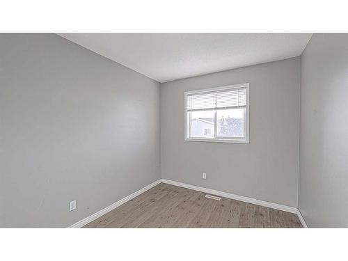 112 Covewood Close Ne, Calgary, AB - Indoor Photo Showing Other Room