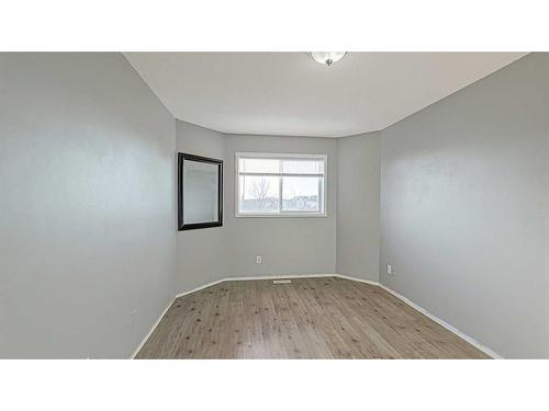 112 Covewood Close Ne, Calgary, AB - Indoor Photo Showing Other Room