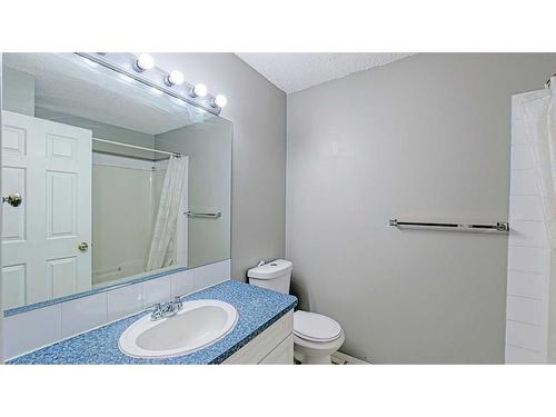 112 Covewood Close Ne, Calgary, AB - Indoor Photo Showing Bathroom