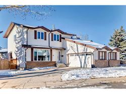 63 Ranchridge Drive NW Calgary, AB T3G 1V9