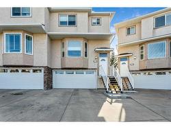 121 Country Hills Gardens NW Calgary, AB T3K 5G1