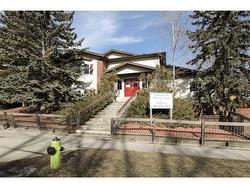 36 Millrise Drive SW Calgary, AB T2Y 2C6