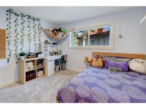 3343 Barrett Place Nw, Calgary, AB - Indoor Photo Showing Bedroom