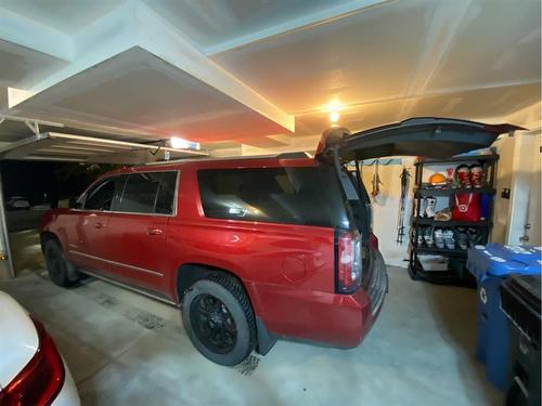 3343 Barrett Place Nw, Calgary, AB - Indoor Photo Showing Garage