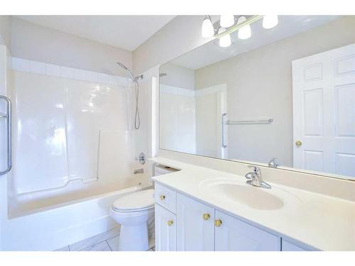 21 Panorama Hills Way Nw, Calgary, AB - Indoor Photo Showing Bathroom