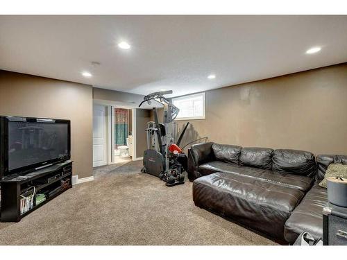 5003 Norris Road Nw, Calgary, AB - Indoor Photo Showing Basement