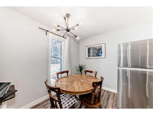 431 Malvern Close Ne, Calgary, AB - Indoor Photo Showing Dining Room