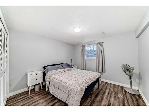 431 Malvern Close Ne, Calgary, AB - Indoor Photo Showing Bedroom