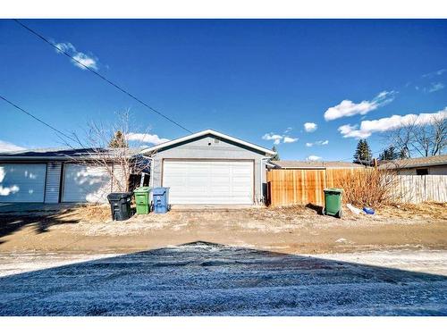 431 Malvern Close Ne, Calgary, AB - Outdoor