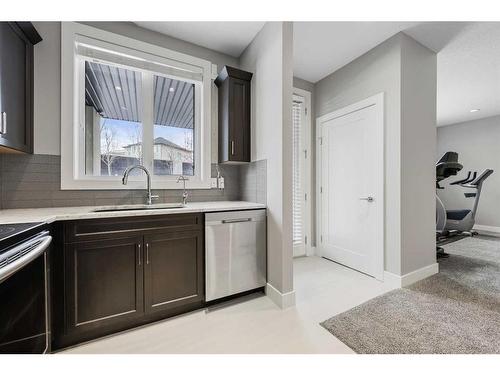 75 Aspen Summit Court Sw, Calgary, AB - Indoor Photo Showing Kitchen