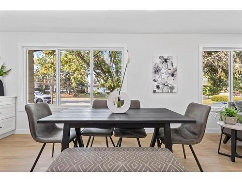 11120 Braeside Drive Sw, Calgary, AB - Indoor Photo Showing Dining Room