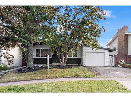 11120 Braeside Drive Sw, Calgary, AB - Outdoor With Facade