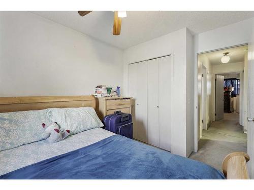 44 Whitworth Way Ne, Calgary, AB - Indoor Photo Showing Bedroom