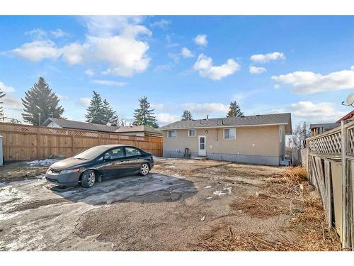 2339 Vista Crescent Ne, Calgary, AB - Outdoor