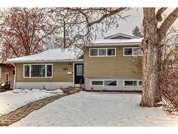 23 Galbraith Drive SW Calgary, AB T3E 4Z5