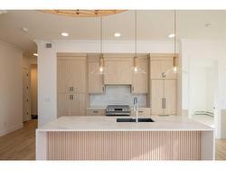 203-370 Dieppe Drive SW Calgary, AB T3E 2L4