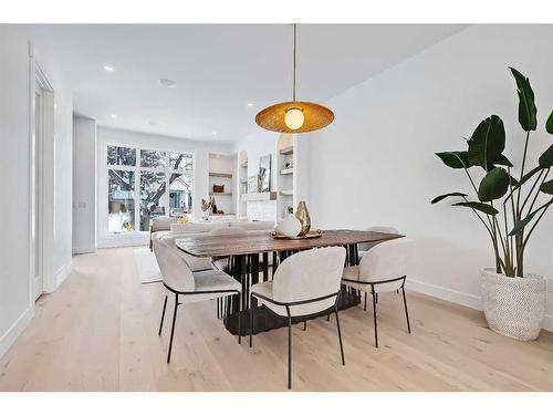 215 25 Avenue Nw, Calgary, AB - Indoor Photo Showing Dining Room