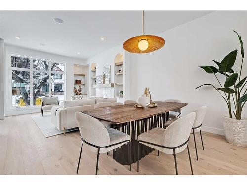 215 25 Avenue Nw, Calgary, AB - Indoor Photo Showing Dining Room