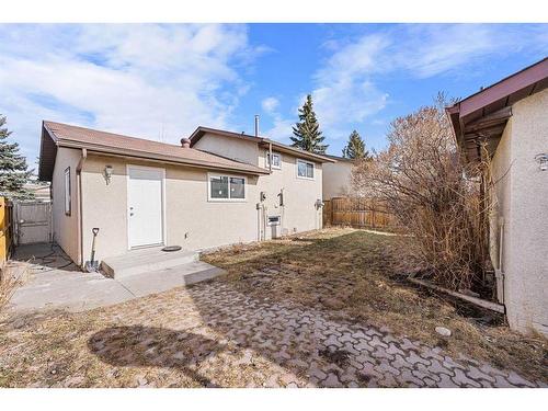 6701 29 Avenue Ne, Calgary, AB - Outdoor With Exterior